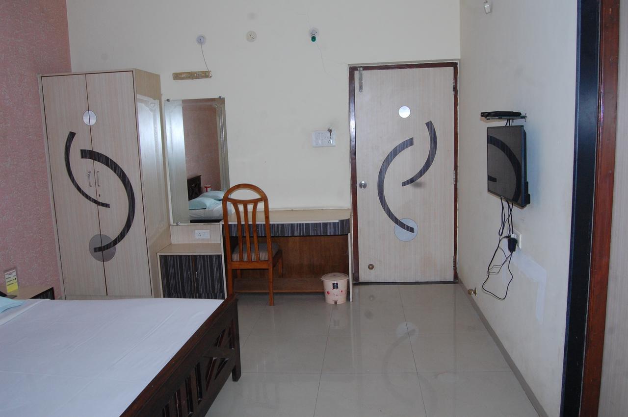River Touch Resort ศิลวัสสา ภายนอก รูปภาพ